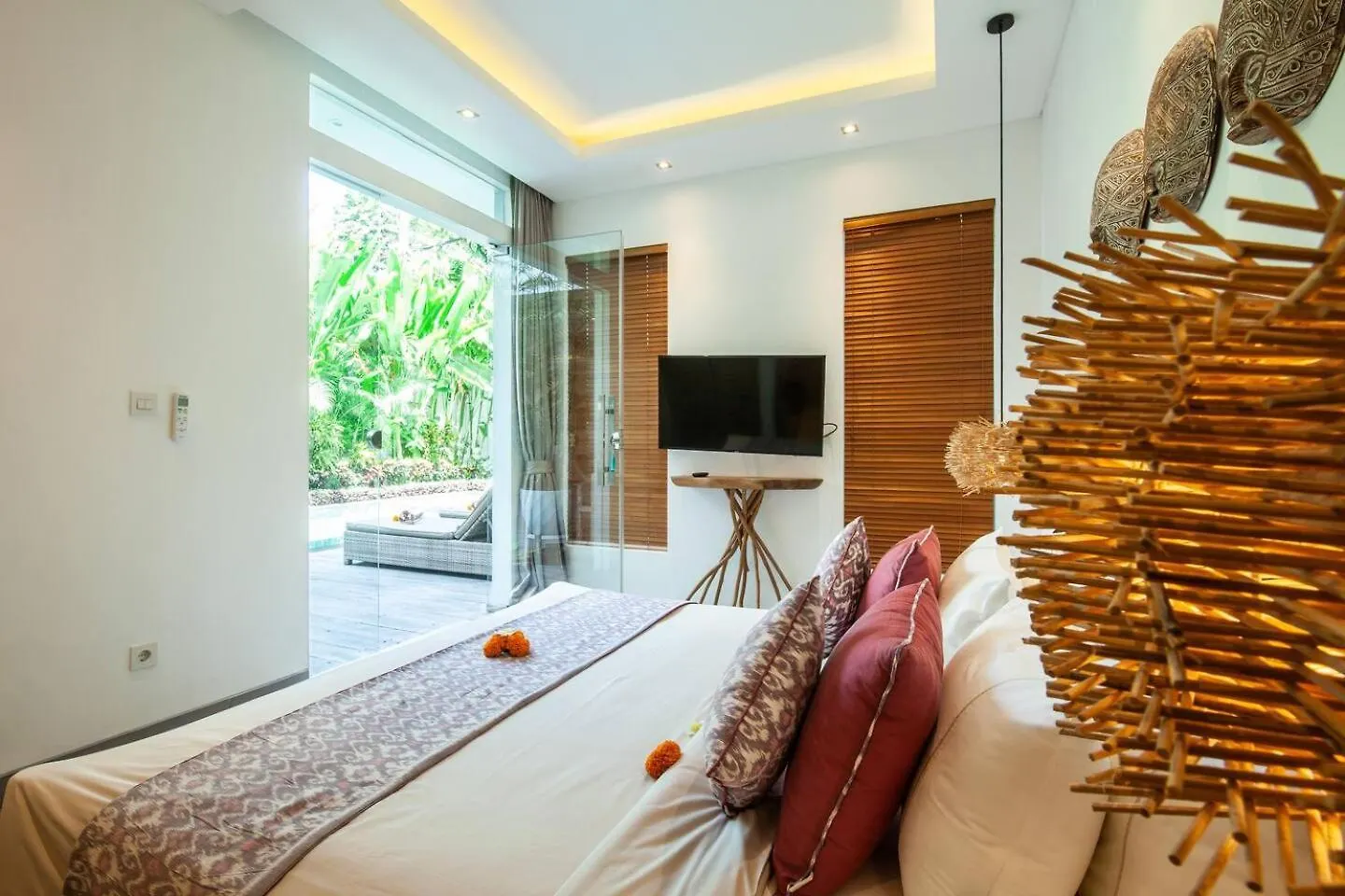 Modern 4Bd Villa, Amazing Location In Seminyak Villa